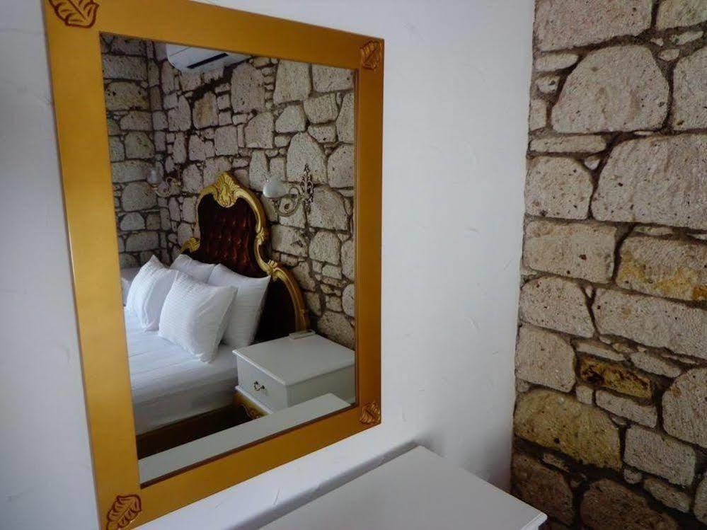 Alacati Alaris Hotel Екстер'єр фото
