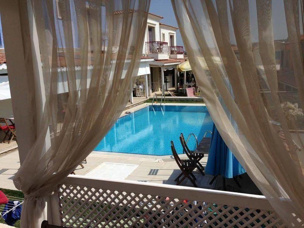 Alacati Alaris Hotel Екстер'єр фото