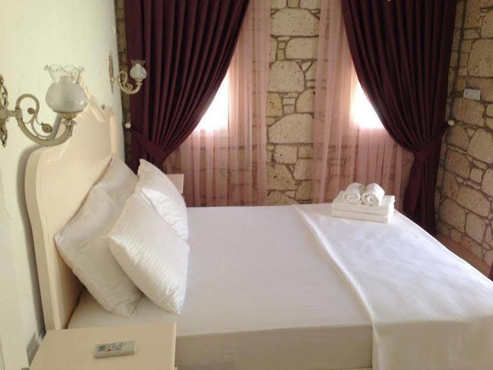 Alacati Alaris Hotel Екстер'єр фото