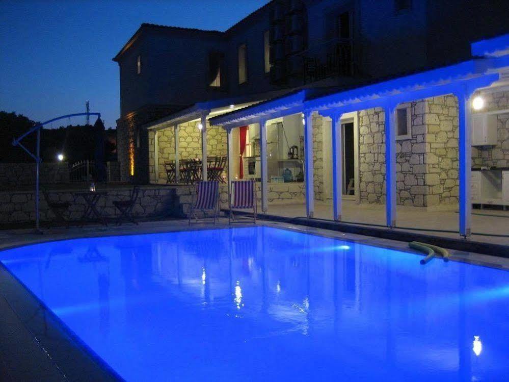 Alacati Alaris Hotel Екстер'єр фото
